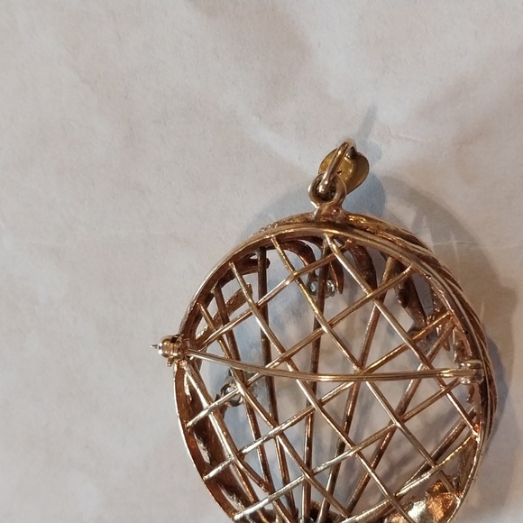 Antique 14k yellow gold Pendant/pin 3 large diamonds.Jewelry will NOT  be bundle - Picture 3 of 5